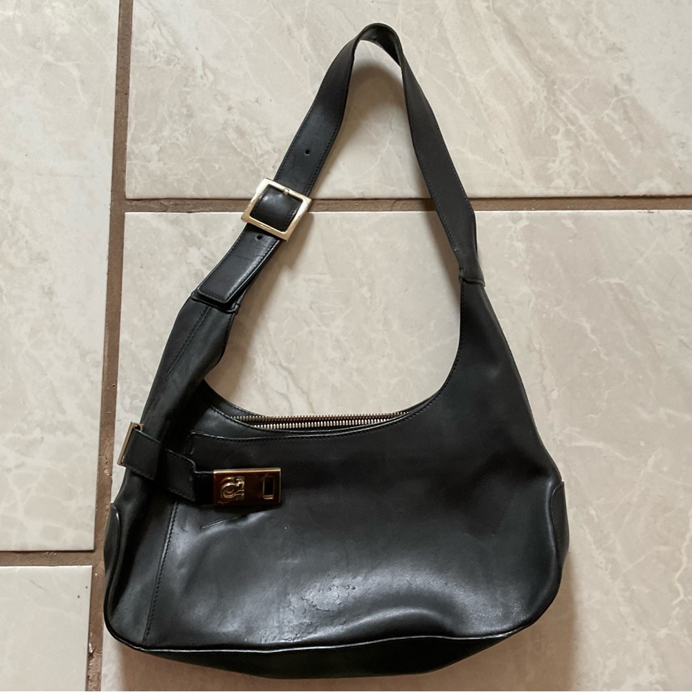 Authentic Salvatore Ferragamo Hobo Gancini-buckle Purse Black shoulder Bag